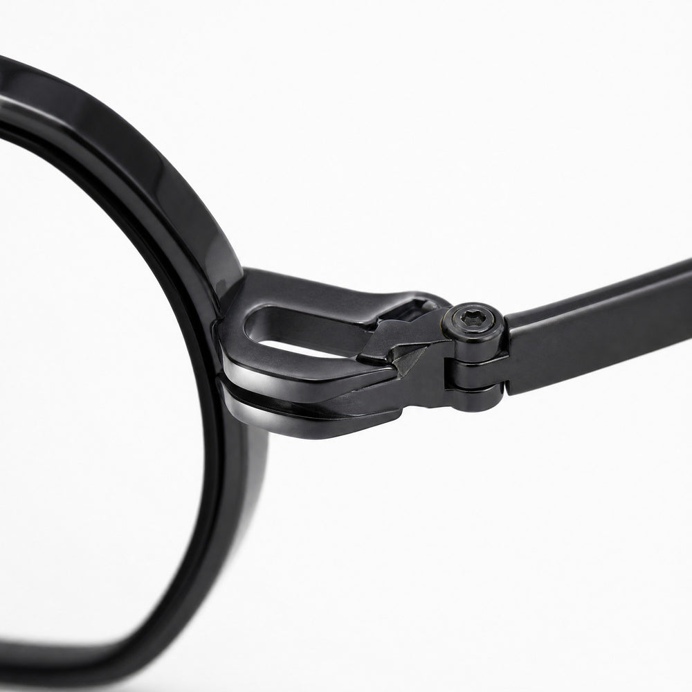 Marius eyewear, close-up of the frame, temple, and hinge construction