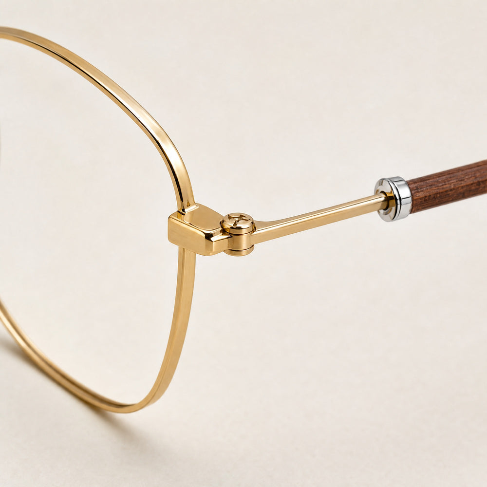 Thierry eyewear, close-up of the frame, temple, and hinge construction
