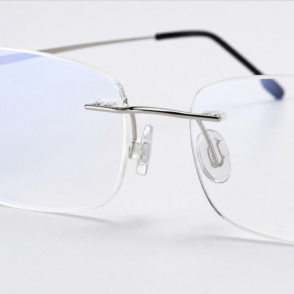 Jacques eyewear, close-up of the lenses and nose pad details