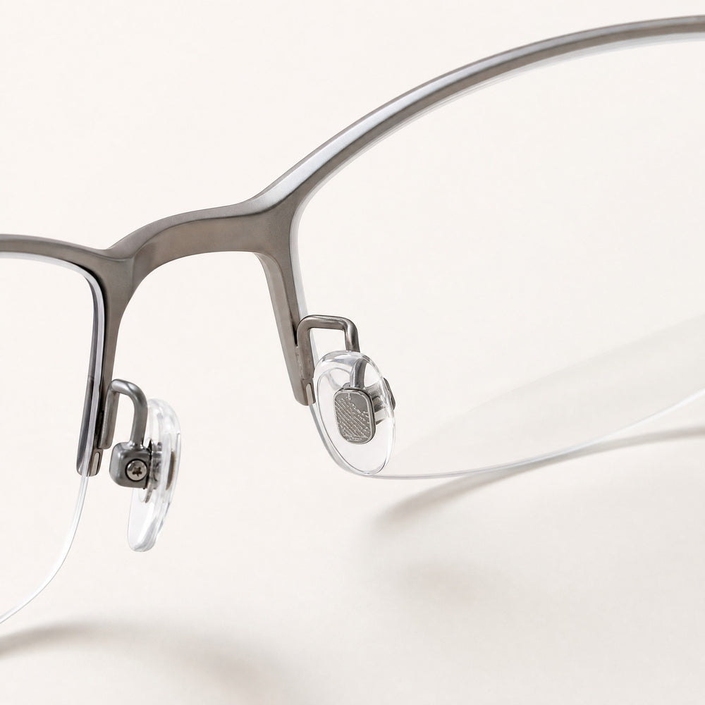 Roland eyewear, close-up of the lenses and nose pad details