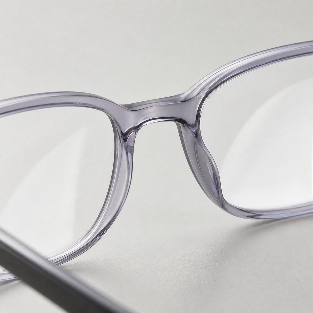 Bastien eyewear, close-up of the lenses and nose pad details