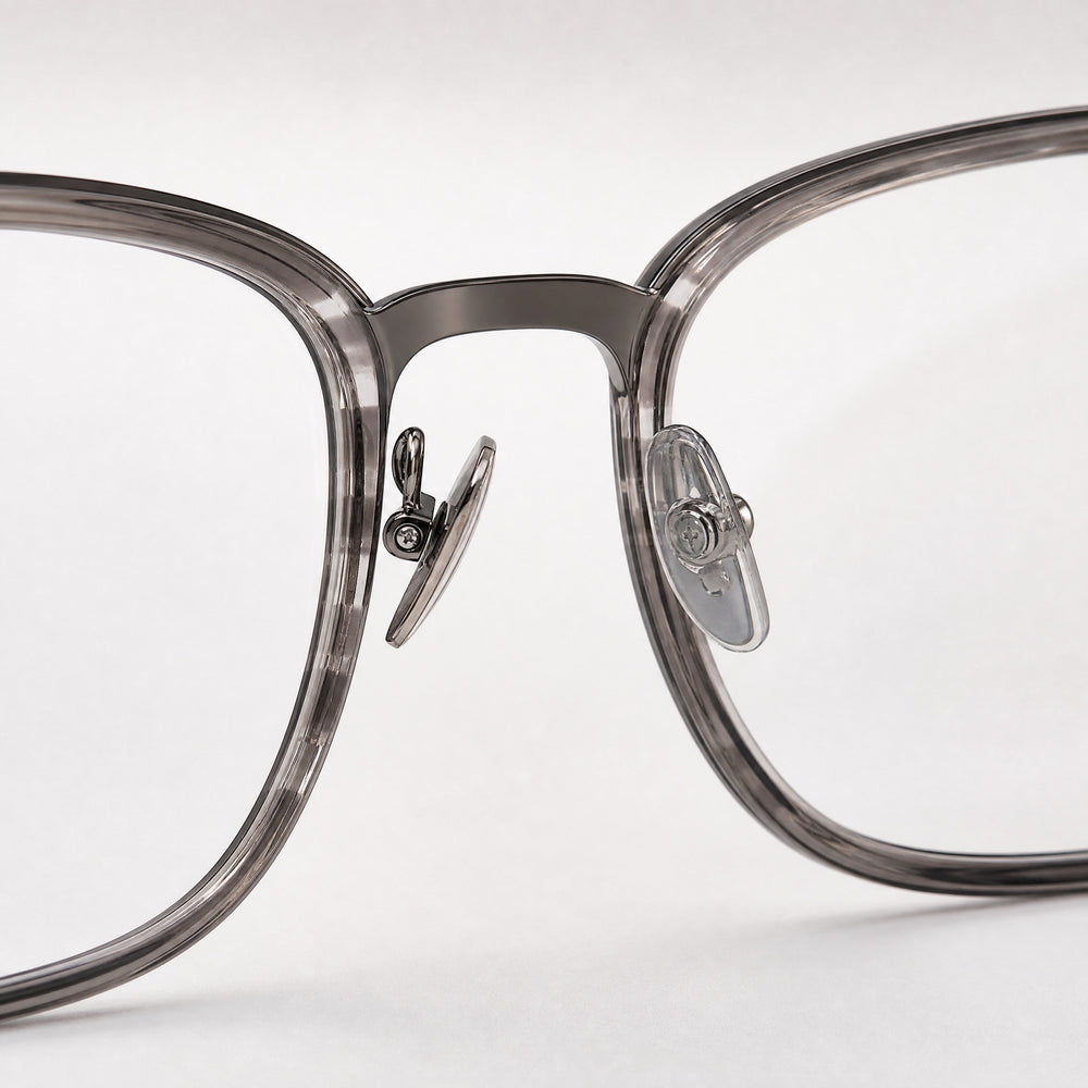 Gustave eyewear, close-up of the lenses and nose pad details