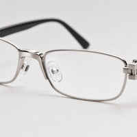 Vianney eyewear, close-up of the lenses and nose pad details