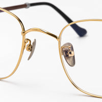 Auguste eyewear, close-up of the lenses and nose pad details