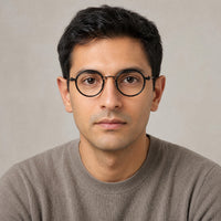 Léon eyewear, front view worn by an adult model