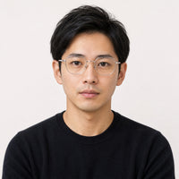 Simon eyewear, front view worn by an adult model